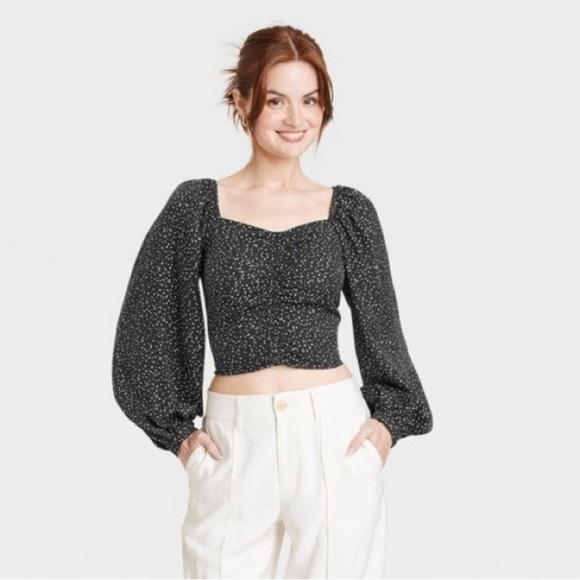 a new day Tops - 2/$30 A New Day - Black & Cream Printed Puff Sleeve Cropped Blouse Size XS